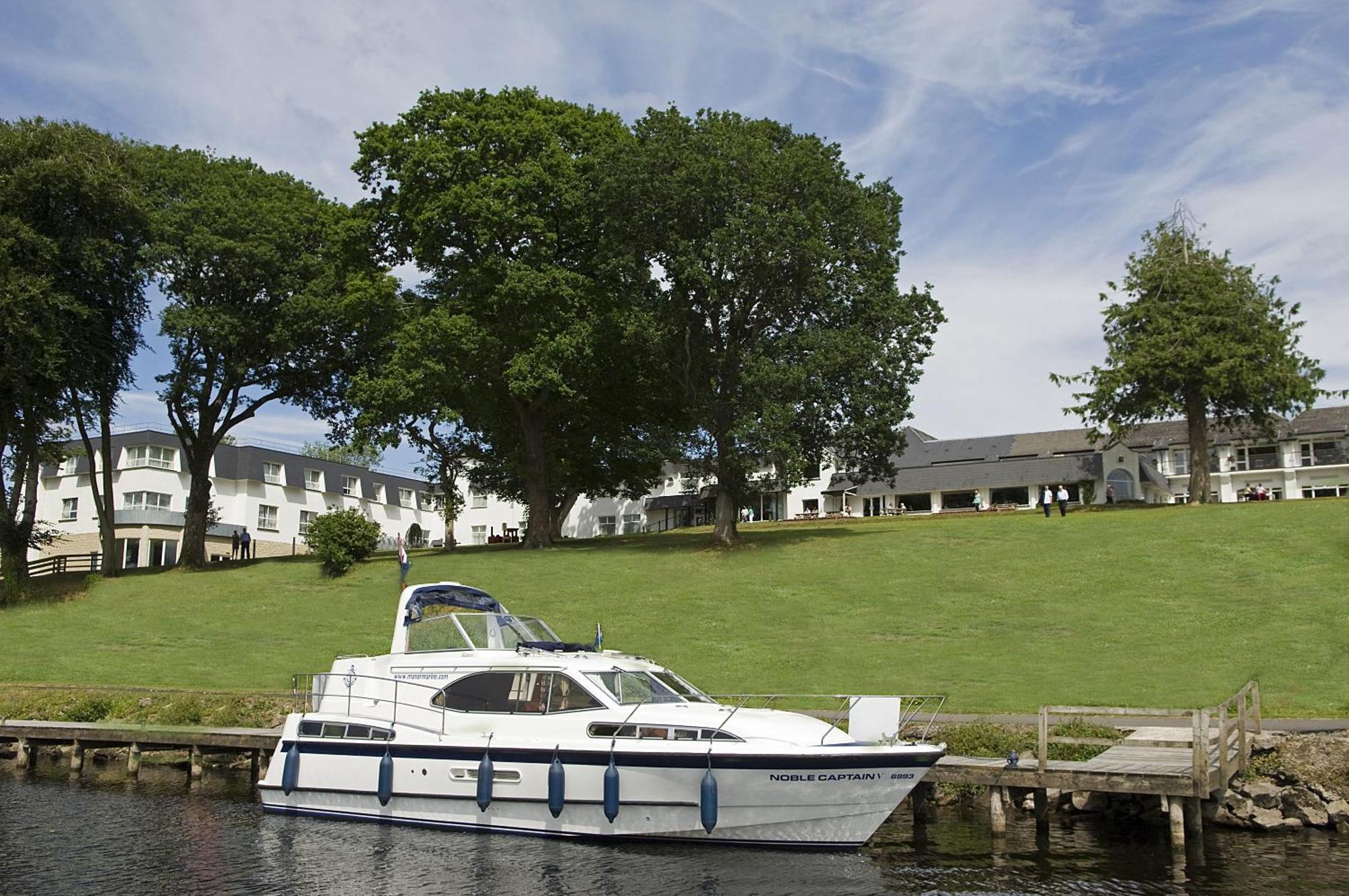 Killyhevlin Lakeside Hotel & Lodges Enniskillen Exterior foto